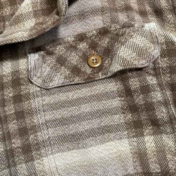 Patagonia Brown and Tan Checkered Shirt Men’s Large - Picture 3 of 6